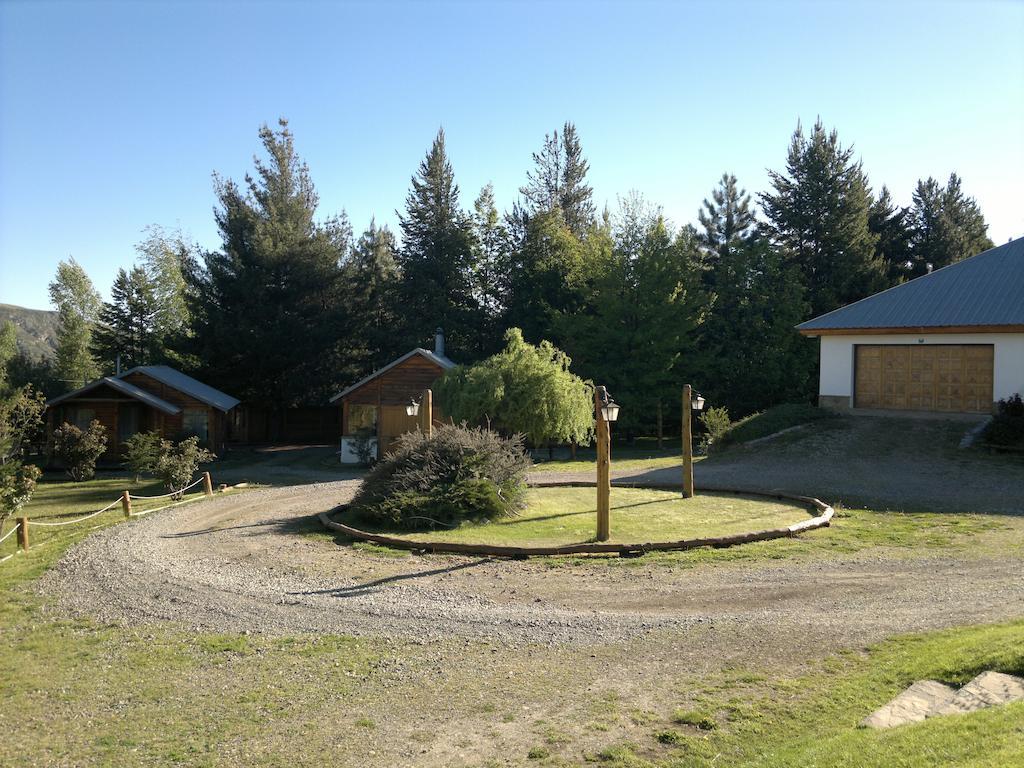 Complejo La Cautiva Esquel Exterior foto